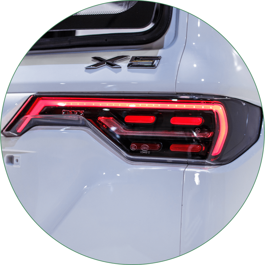 Elektroauto MoveEco Modell X5 | 2000W | Führerscheinfrei | 25 km/h | Weiß